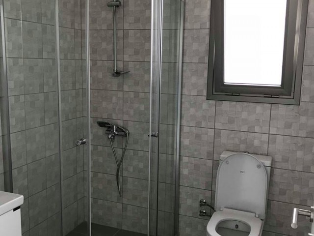 Alsancakın gözdesi ödüllü yüksek yaşam kaliteli sitesi MİLOS park ta kiralık 2+1 full lüks eşyalı teraslı penthouse daire görseller eşyasız hali şuan lüks eşyalı...  05338445618