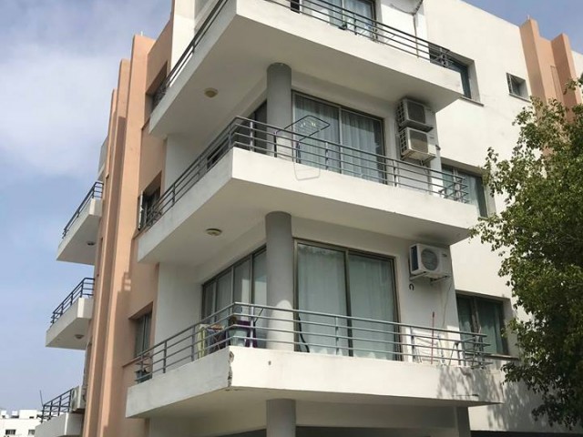 girne merkezde rix sitesinde yatırım amaçlı veya kendiniz için satılık 2+1 full eşyalı daire tüm vergileri kdv si ödenmiş koçanı eşdeğerdir..  05338445618