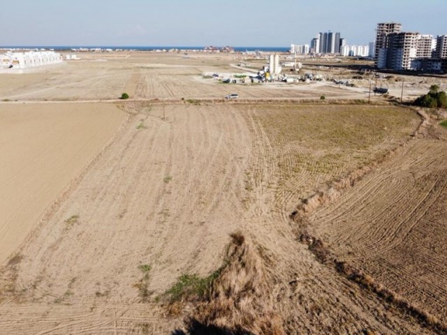 GRUNDSTÜCK ZUM VERKAUF IN İSKELE LONG BEACH