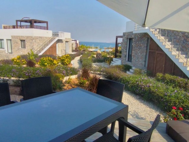 BUNGALOW MIT 3 SCHLAFZIMMERN 100 M ZUM MEER IN BAHCELI KYRENIA !!