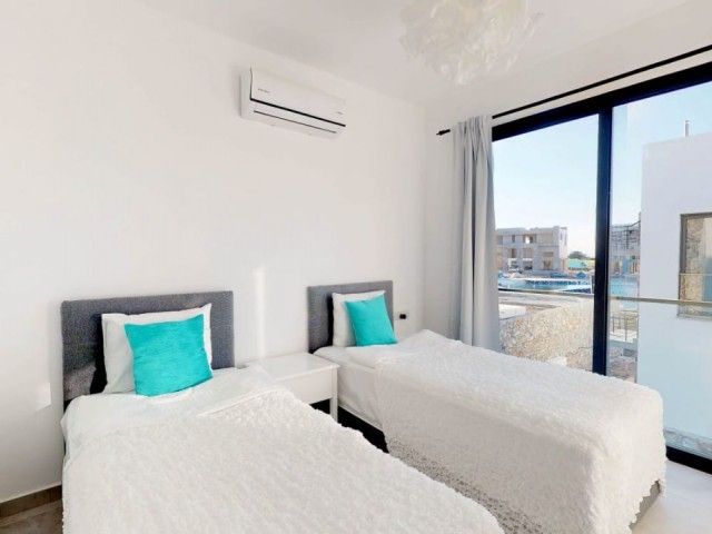 FULLY FURNISHED 3 BEDROOM PENTHOUSE 100M FROM THE SEA!!