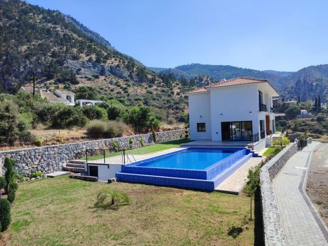 EINZIGARTIGE LUXUSVILLA MIT 4 SCHLAFZIMMERN IN ILGAZ KYRENIA!!