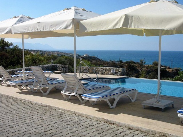 4 Bedroom Villa Fully Furnished With Private Swimming Pool, Large Driveway, And Elevated Sea Views!!
