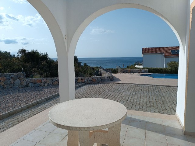 4 Bedroom Villa Fully Furnished With Private Swimming Pool, Large Driveway, And Elevated Sea Views!!