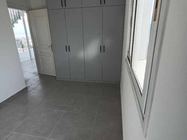 Yenilenmiş 2 Yatak Odalı Penthouse Daire