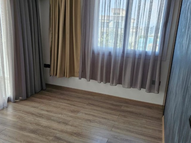 Girne'de Panoramik Manzaralı Lüks Penthouse Yaşam