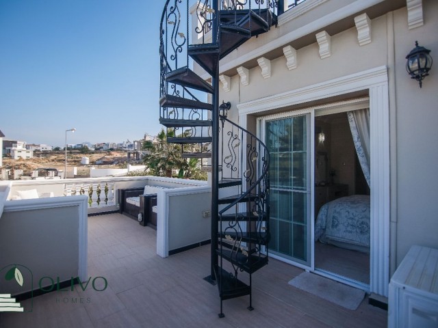 Luxuriöse 3-Schlafzimmer-Villa mit Pool und atemberaubendem Blick in Catalkoy