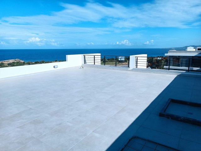 Sophisticated 2-Zimmer-Wohnung mit großzügiger Dachterrasse und Meerblick in Esentepe, Kyrenia