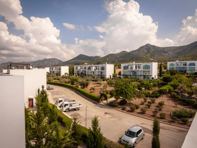 Captivating Coastal Living: 2-BR Penthouse in Bahceli, Kyrenia