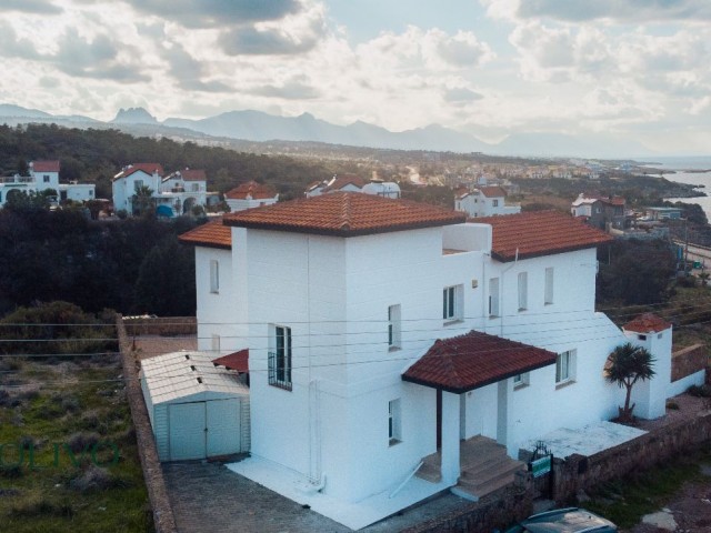 Esentepe Köyü'ne Yakın Muhteşem Deniz Manzaralı Geniş Villa !!