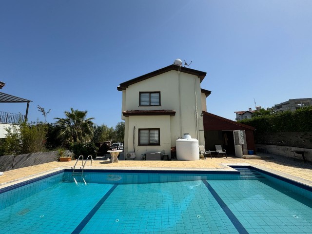 Reizende 3-Zimmer-Villa mit Pool und Privatgarten in Bahçeli, Kyrenia