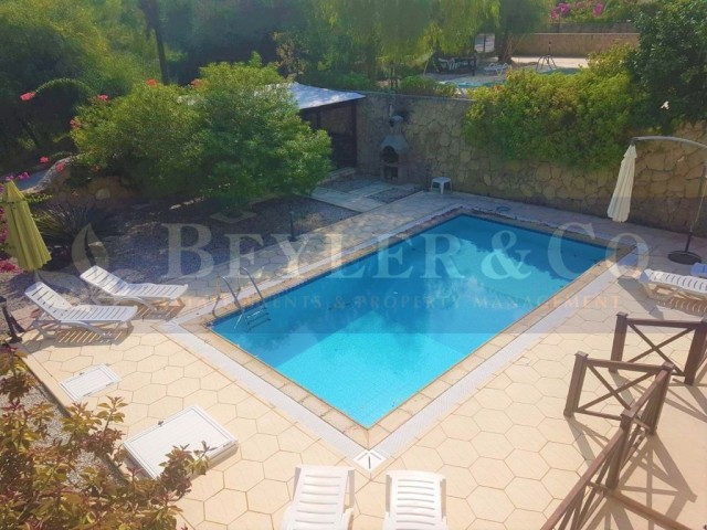 Beautifully presented, fully furnished, 3 + 2 villa with private pool - Ref: CY588