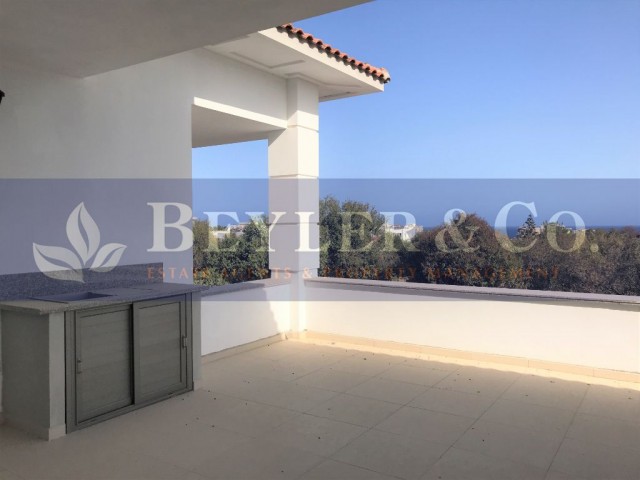 5 + 4 new build villa with private pool and sea & mountain views  - Ref: AK514