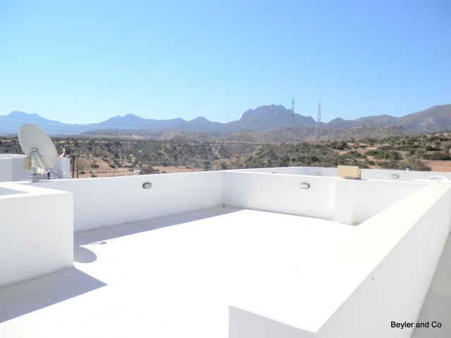 1 + 1 Apartment with private roof terrace - CY555