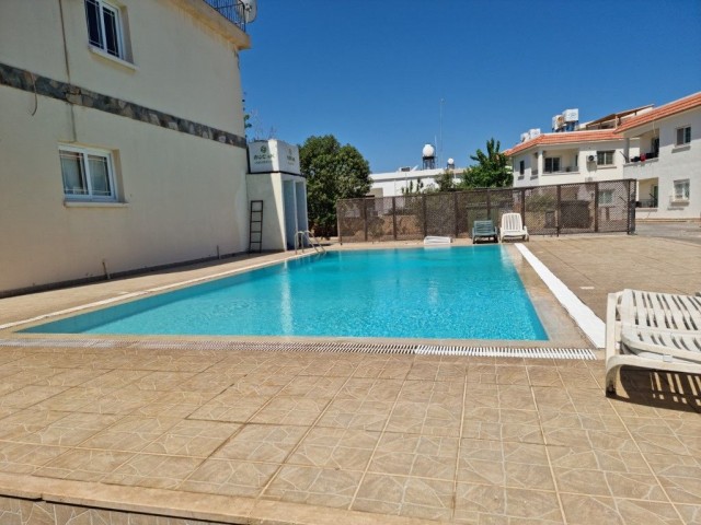 3 bed top floor apartment with private terrace and sea views - CY657