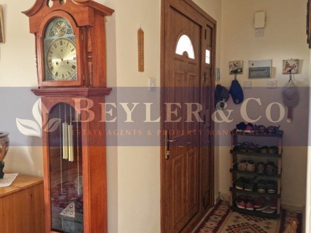 3 bedroom villa with private pool and garden - OY575