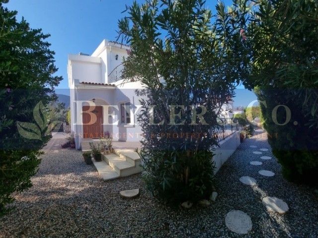 3 bedroom villa with private pool and garden - OY575