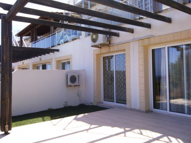 2 Bedroom Garden Apartmemt, Communal Pool and Gymö DEEDS READY to TRANSFERS! in Esentepe near Girne/Kyrenia Ref: EE504