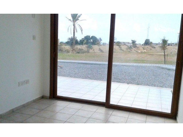 3 Bedroom Ground Floor Apartment, Communal Pool Ref: EE541