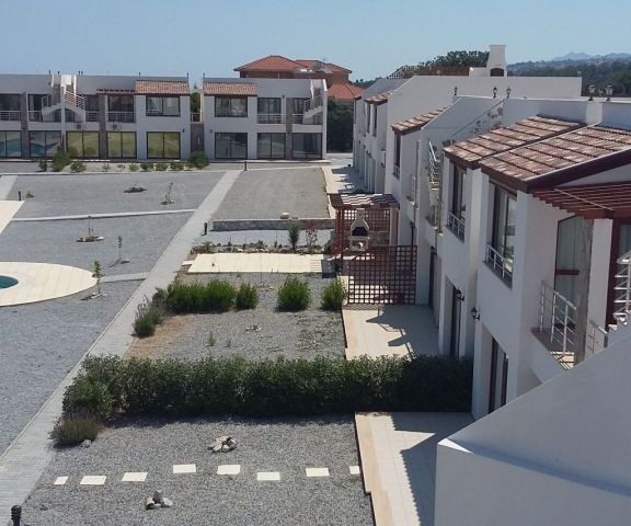 3 Bedroom Ground Floor Apartment, Communal Pool Ref: EE541