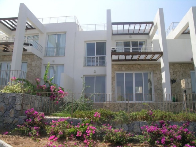 2 Bedroom Garden Apartment - Deeds Available Ref: TU523