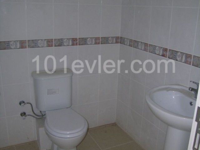 2 Bedroom Garden Apartment - Deeds Available Ref: TU523