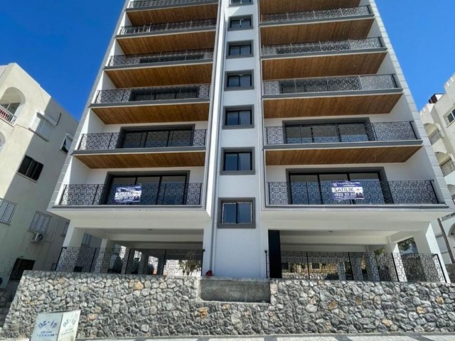 Flat For Sale in Aşağı Girne, Kyrenia