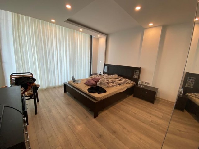 Flat For Sale in Yukarı Girne, Kyrenia