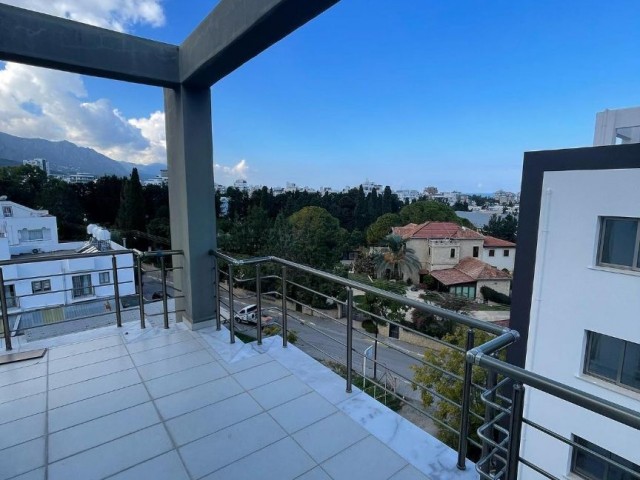 Flat For Sale in Aşağı Girne, Kyrenia