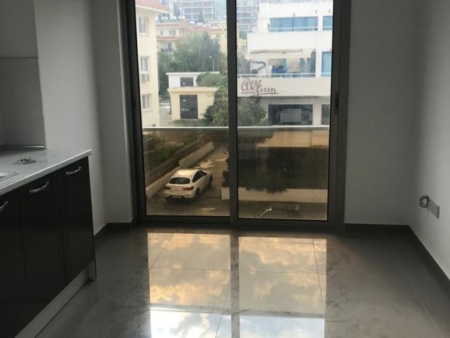 Flat For Sale in Yukarı Girne, Kyrenia