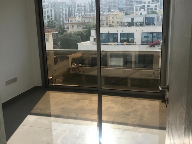 Flat For Sale in Yukarı Girne, Kyrenia