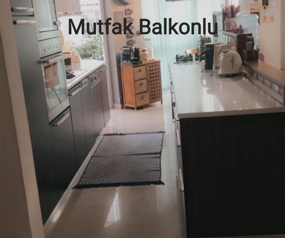 Flat For Sale in Yukarı Girne, Kyrenia