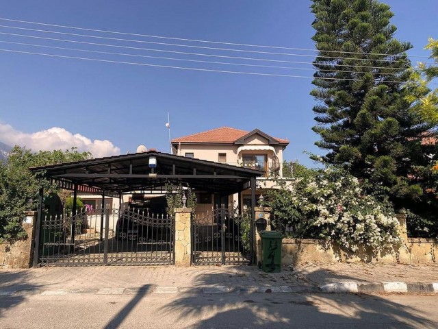 3+1 Villa For Sale in Kyrenia Alsancak