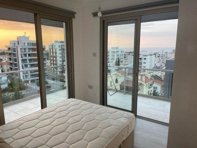 2+1 Penthouse zum Verkauf im Kyrenia Center