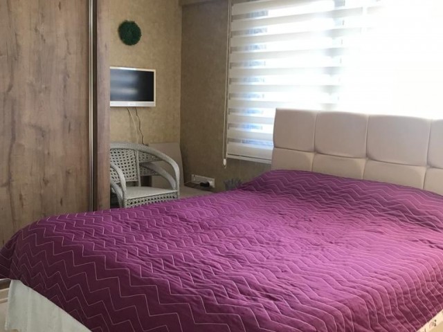 Flat For Sale in Aşağı Girne, Kyrenia