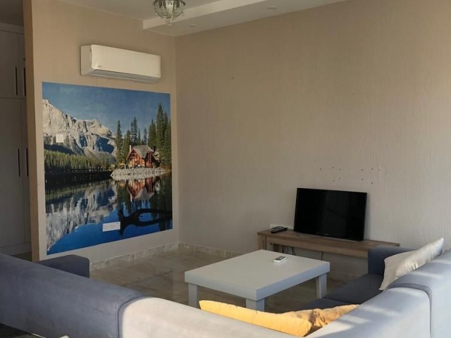 Zu verkaufen 2+1 Wohnung in Kyrenia Zentrum