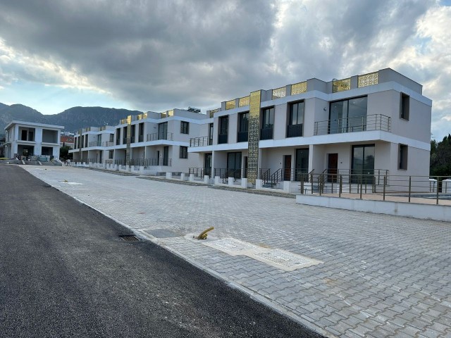 Flat To Rent in Karaoğlanoğlu, Kyrenia