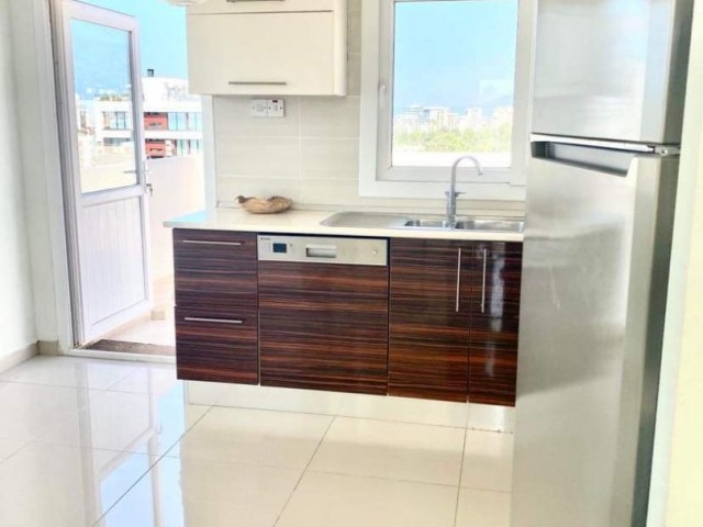 Flat To Rent in Aşağı Girne, Kyrenia