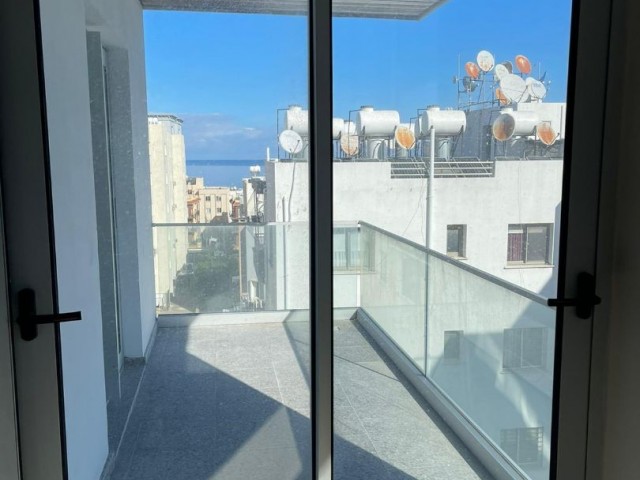 Flat For Sale in Aşağı Girne, Kyrenia