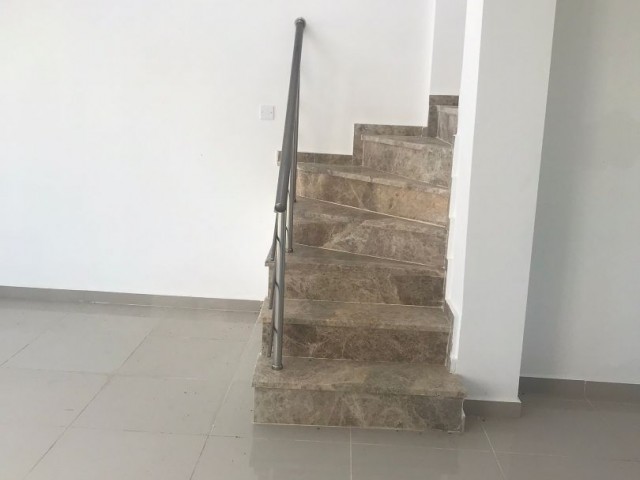 Flat For Sale in Karaoğlanoğlu, Kyrenia