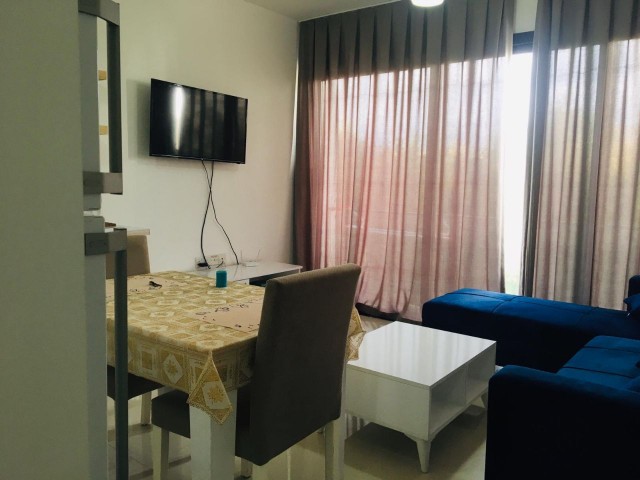 Girne Merkez Satılık 1+1 Daire , Ofis İzinli