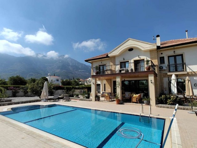 Luxuriöse Villa in Lapta, Kyrenia