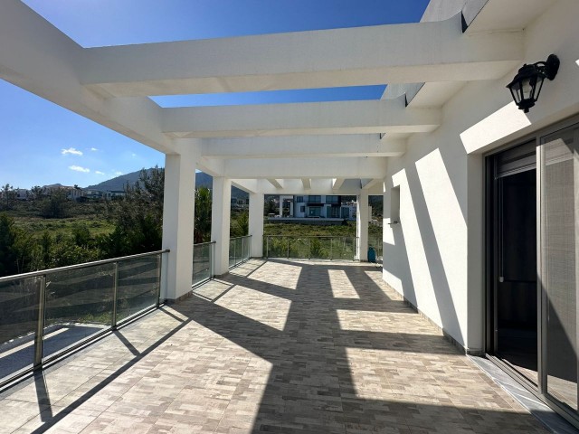 4+1 Villa For Sale in Çatalköy, Kyrenia