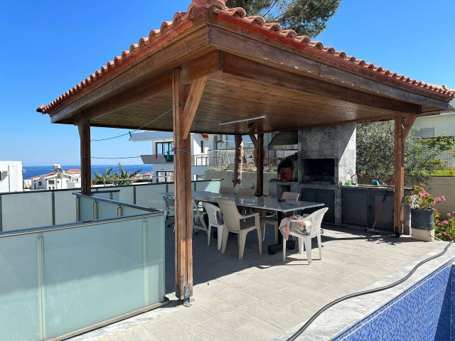 4+1 Villa zum Verkauf in Çatalköy, Kyrenia