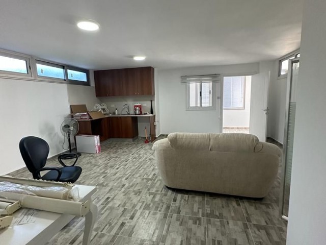 Girne Çatalköy Satılık 4+1 Villa