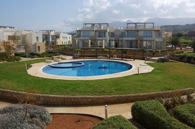 Girne Esentepe de Golf Sahasına Yakın 1+1 Satılık Daire