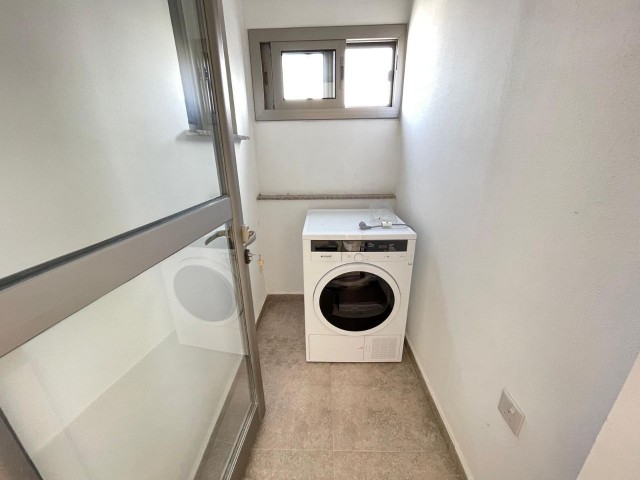 Girne Merkezde Satılık Dublex 3+1 Penthouse