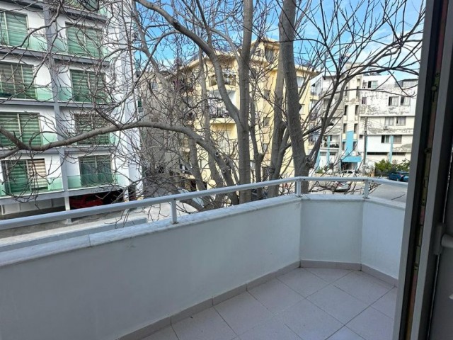 2+1 Daily Flat for Rent in Kyrenia Center