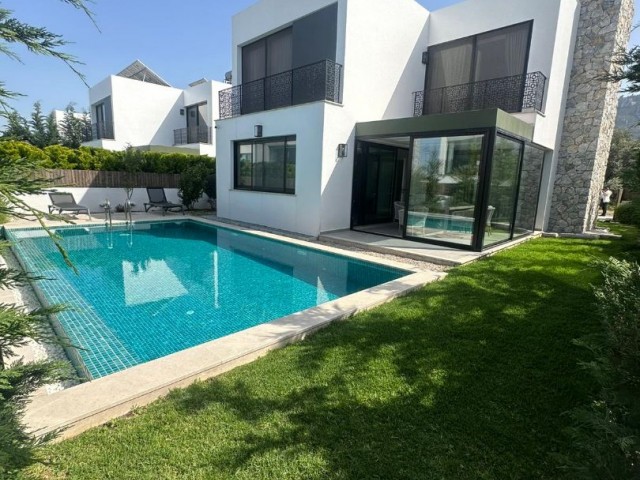 Villa zum Verkauf mit privatem Pool in Kyrenia Zeytinlik