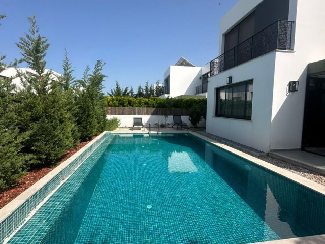 Villa zum Verkauf mit privatem Pool in Kyrenia Zeytinlik